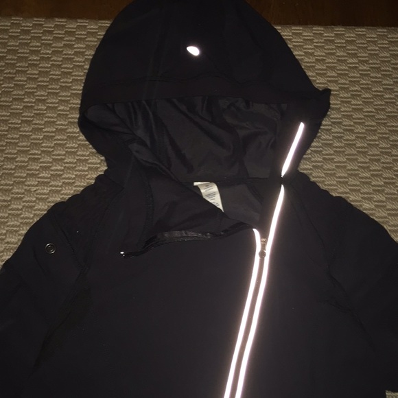 Lululemon toasty tech half zip pullover. - Picture 1 of 5